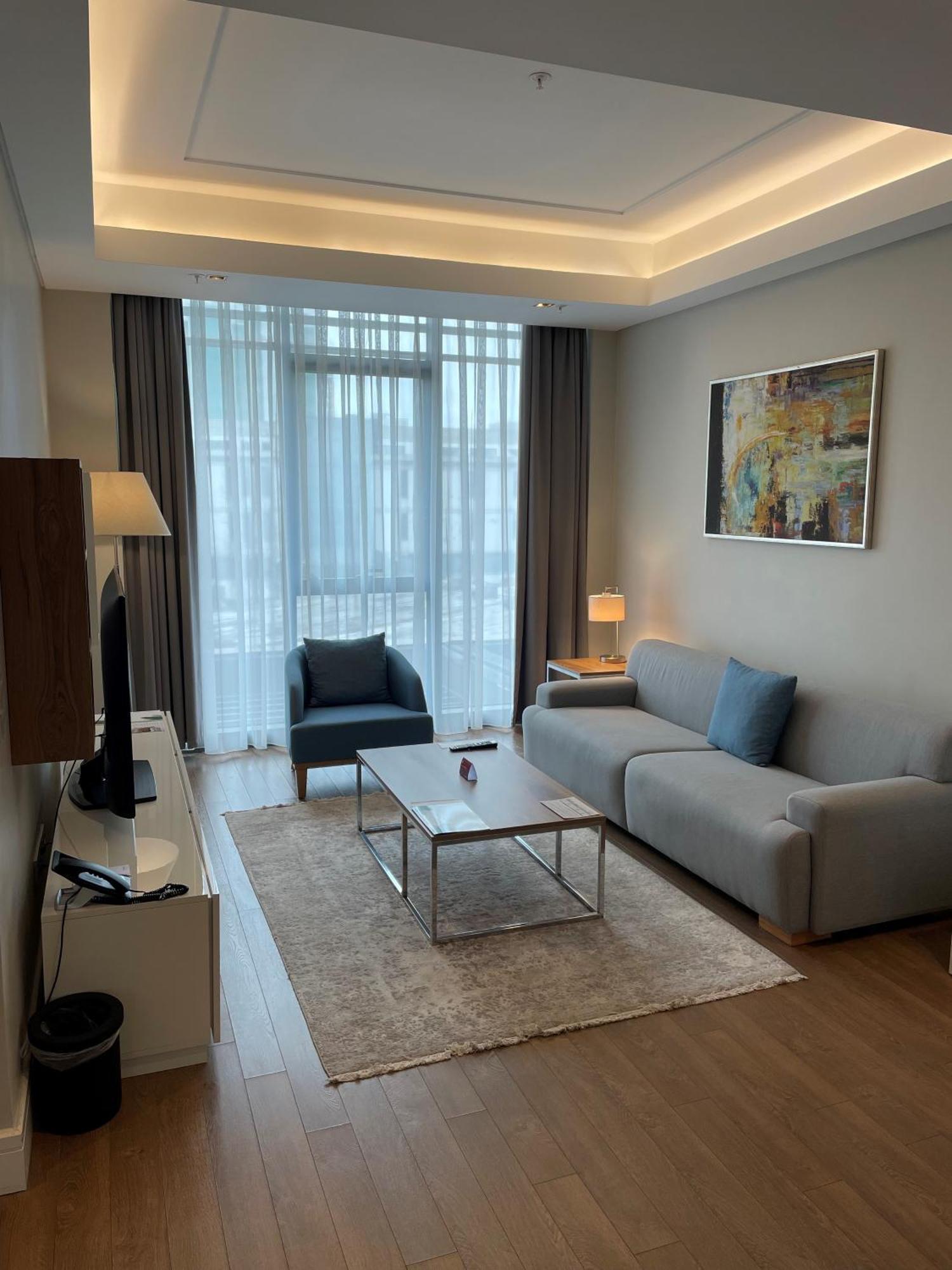 Отель Movenpick Living Istanbul West Экстерьер фото